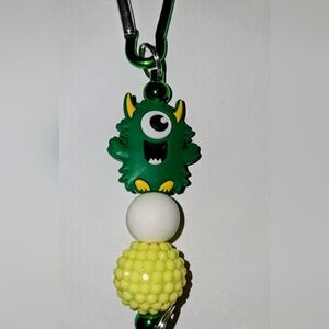 💛 MONSTER - BAG CLIP